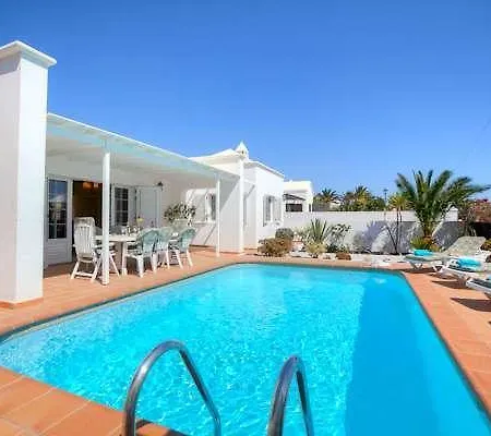 Aurinia Hébergement de vacances *